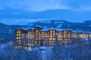 Superb ski-in ski-out hotel in Aspen Snowmass. Photo: Viceroy Snowmass